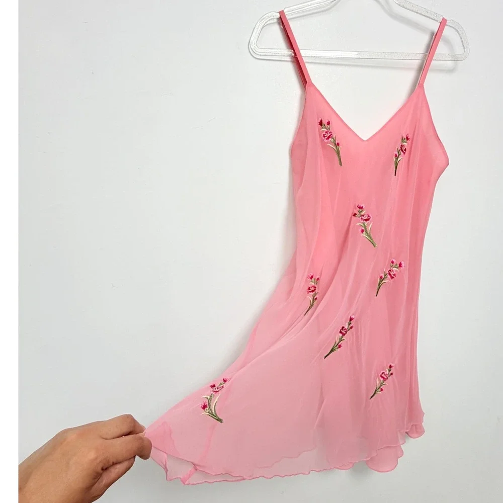 Vintage Victorias Secret Gold Label Pink Floral Embroidered Slip Dress Small 90s